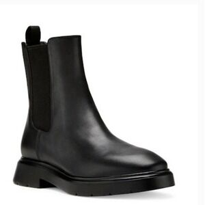 Stuart Weitzman Mckenzee Black Leather Chelsea Boots Lug Sole US 7.5B